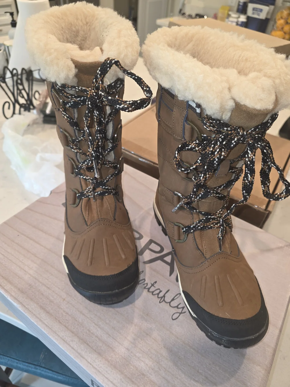 BearPaw Hickory Desdemona Waterproof Women's Boots in Brown and Cream
